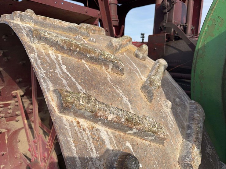 25hp-international-type-d-titan-image-14