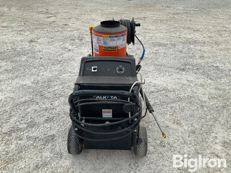 alkota-420x4-power-washer-image-6