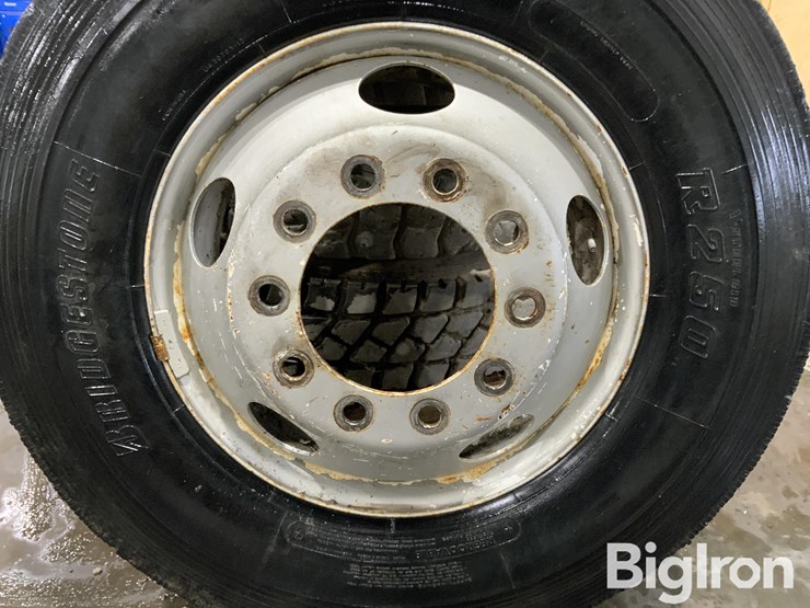 massey-ferguson-730-image-14