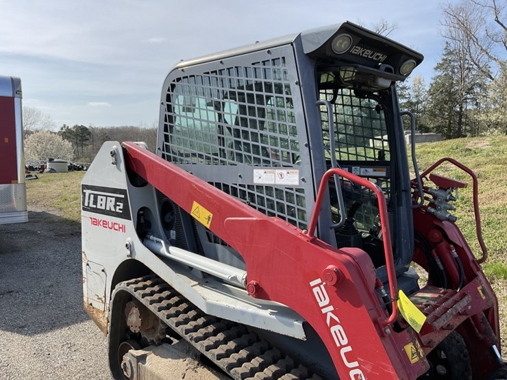 2021-takeuchi-tl8r2-image-8