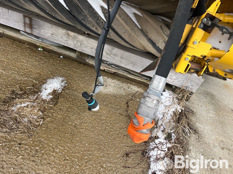 2014-new-holland-720hd-image-13