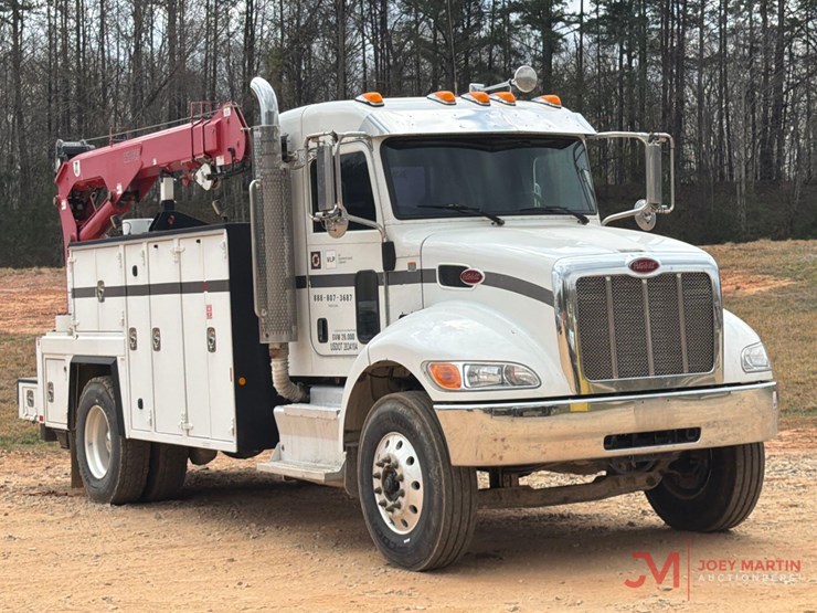 peterbiltpb337-service-truck-image-1
