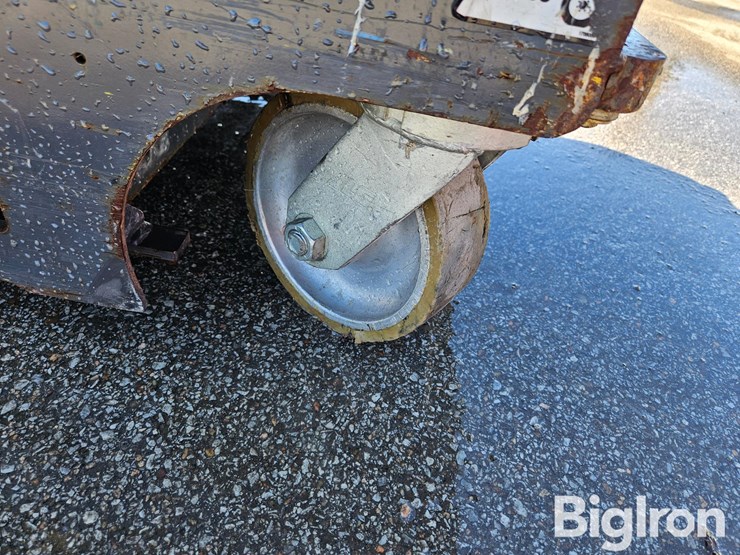 2016-jlg-20mvl-image-16