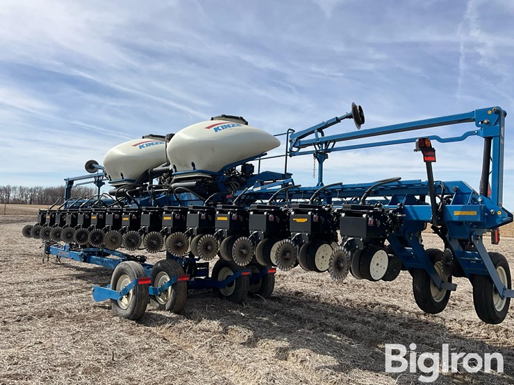 2013-kinze-3660-image-7