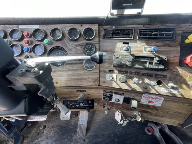 1988-western-star-4900-image-25