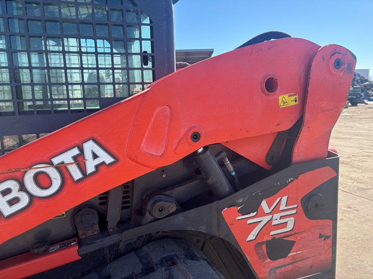 kubota-svl75-image-10