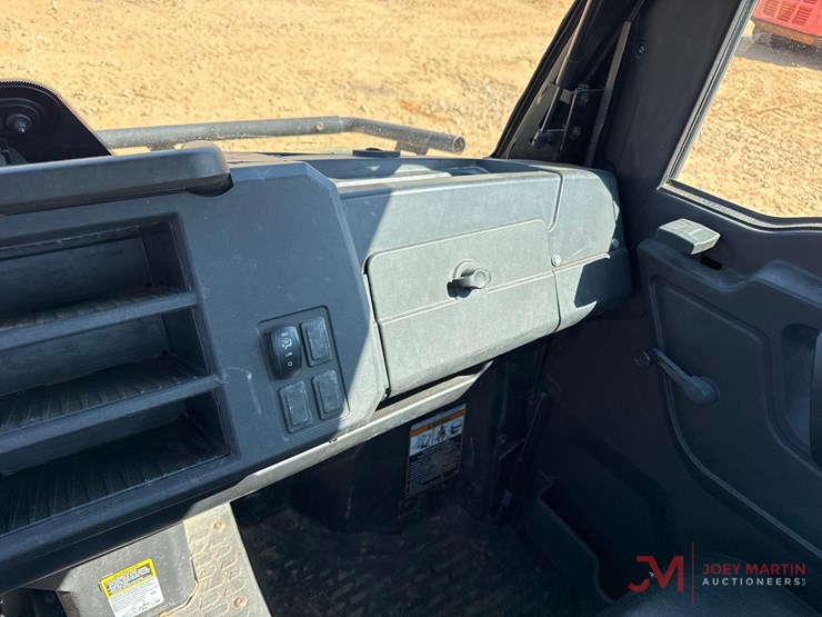 2019-john-deere-xuv-835m-utv-image-17