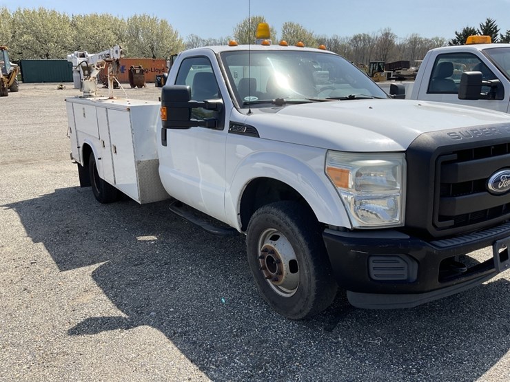 ford-f350-xl-image-3