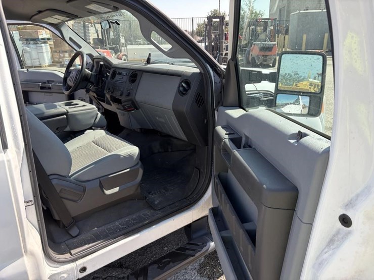 2012-ford-f250-image-9