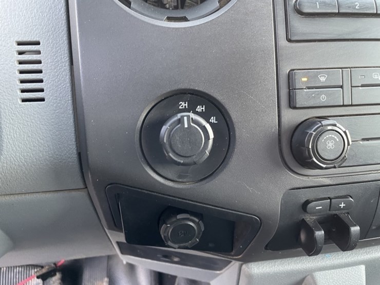 2012-ford-f250-sd-image-24