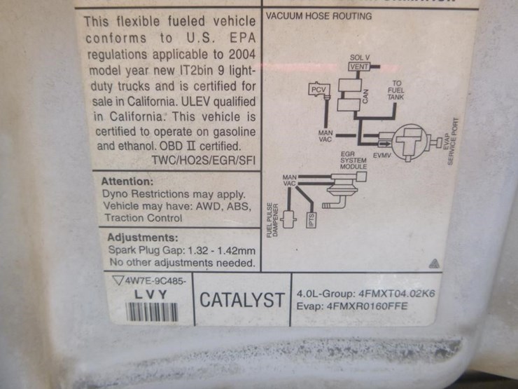 2004-ford-explorer-image-12