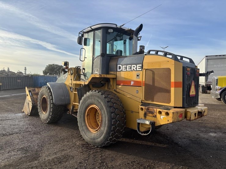 2005-deere-624j-image-4