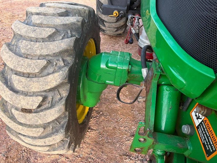 john-deere-3033r-image-31