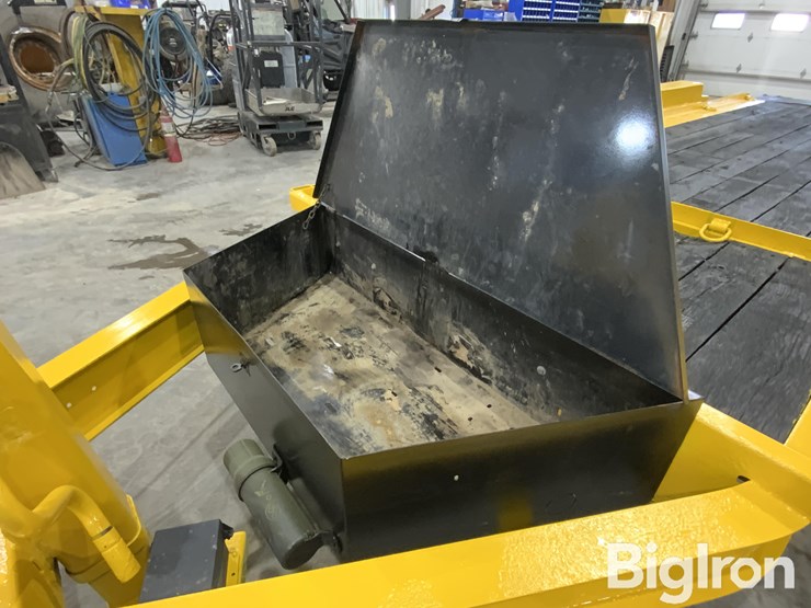 2017-massey-ferguson-730-image-15