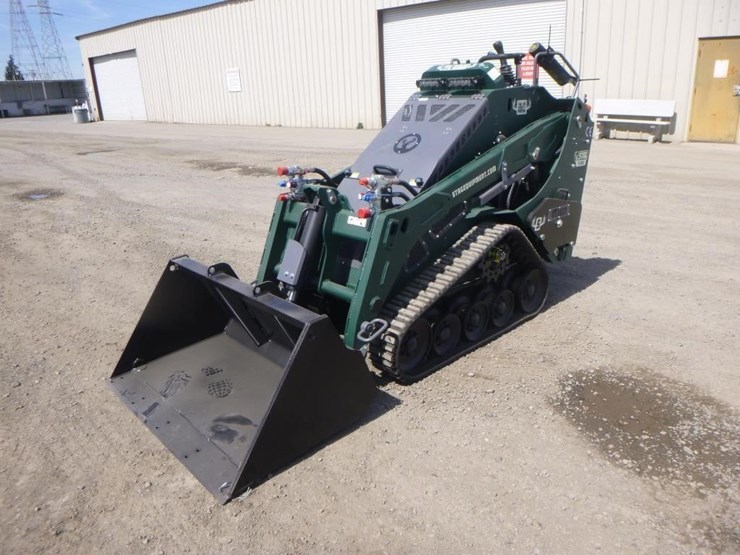 2026-kubota-d1703-image-1