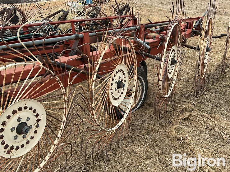 hesston-3991-image-16