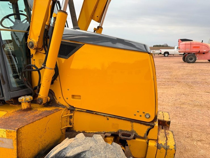 john-deere-410-image-54