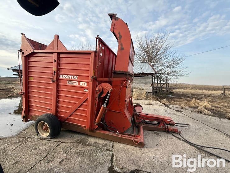 hesston-stackhand-10-forage-stacker-image-4