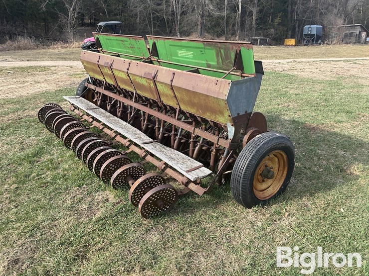 john-deere-12-image-5