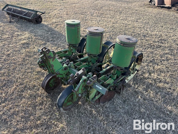 john-deere-24-image-1