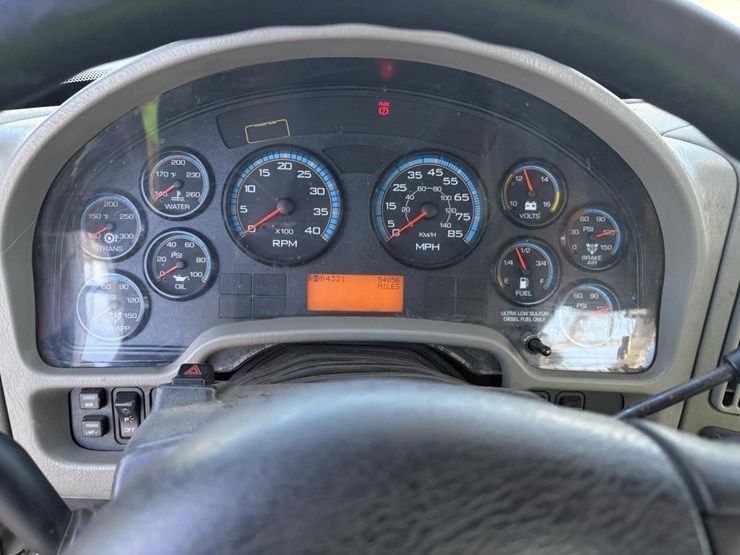 2012-international-workstar-7400-image-17