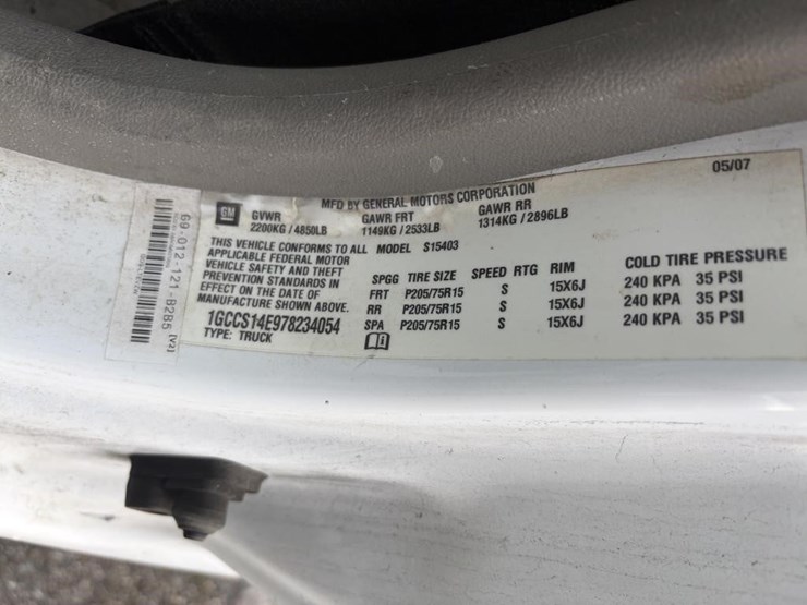 2007-chevrolet-colorado-image-16