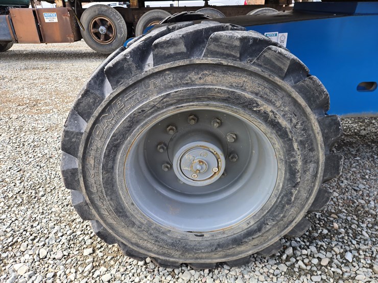 2007-genie-s85-image-48