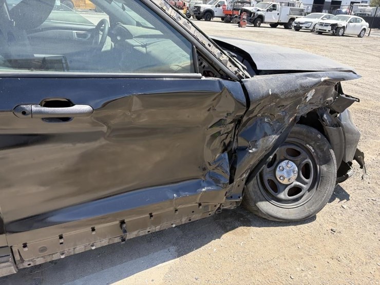 2021-ford-explorer-police-interceptor-image-8