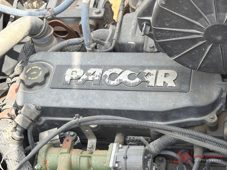 peterbiltpb337-service-truck-image-20