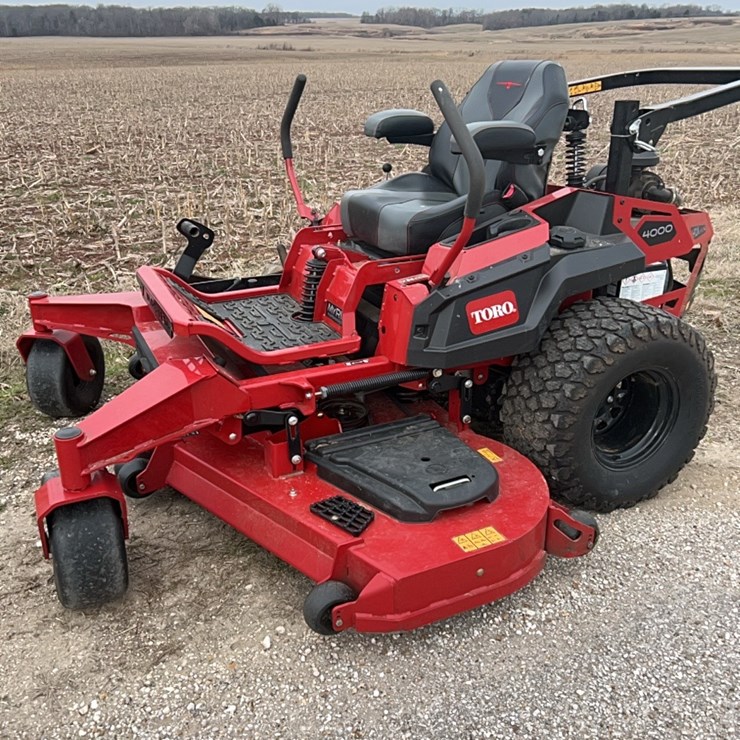 Toro Z master turbo force 72 in fabricated deck with myride suspension system and kawasaki FX1000V ￼zero turn 27.6 hours