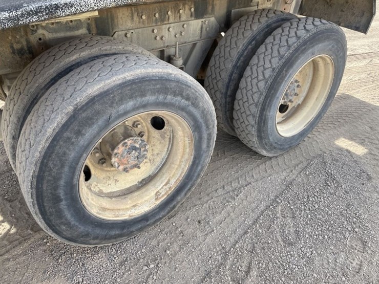 sterling-t/a-water-truck-image-11