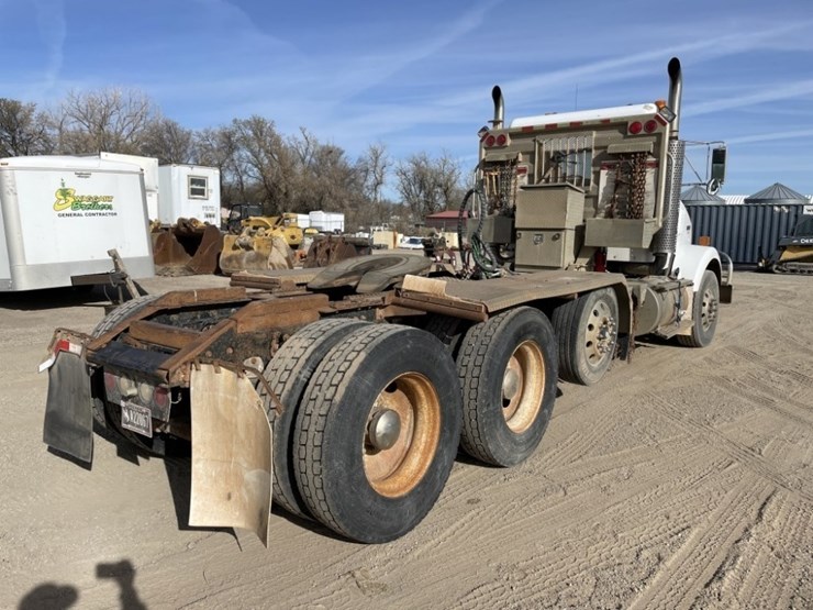 2007-kenworth-t800b-image-5