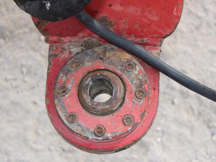 #1064-•-2009-morris-mfg-pro-ag-auto-align-bale-runner-16k-image-15