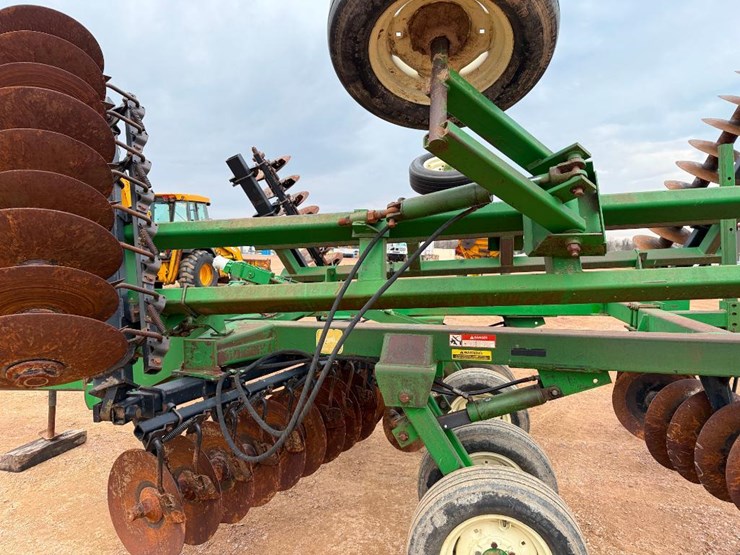 john-deere-630-image-38