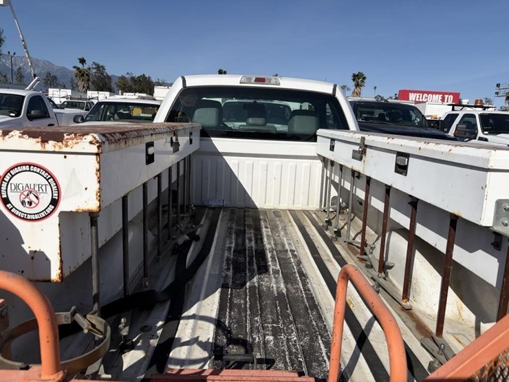 2014-ford-f150-image-22