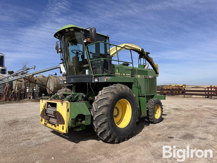 1995-john-deere-6810-image-1