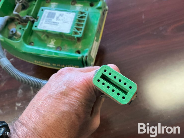 2017-john-deere-6000-image-14