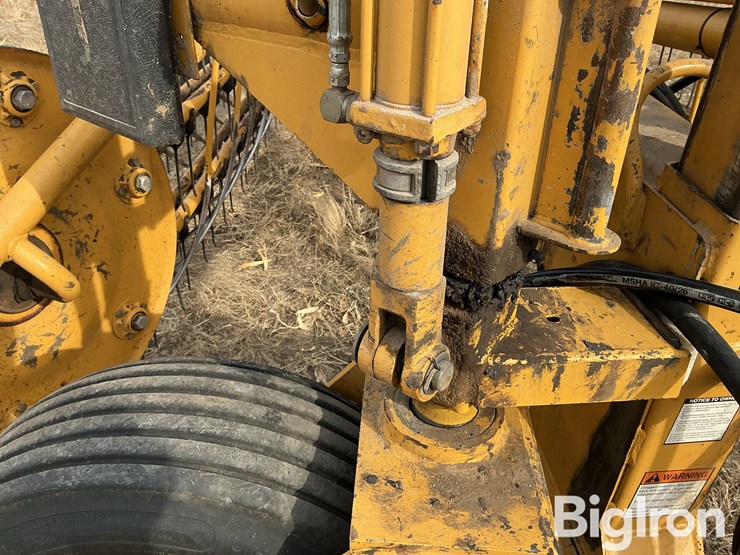 2001-vermeer-r24a-image-15