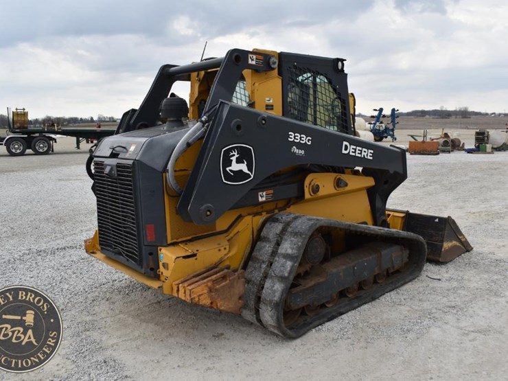 2021-deere-333g-image-5