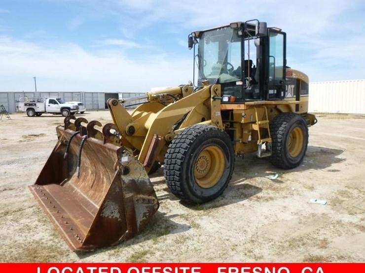 2004-caterpillar-924gz-image-1