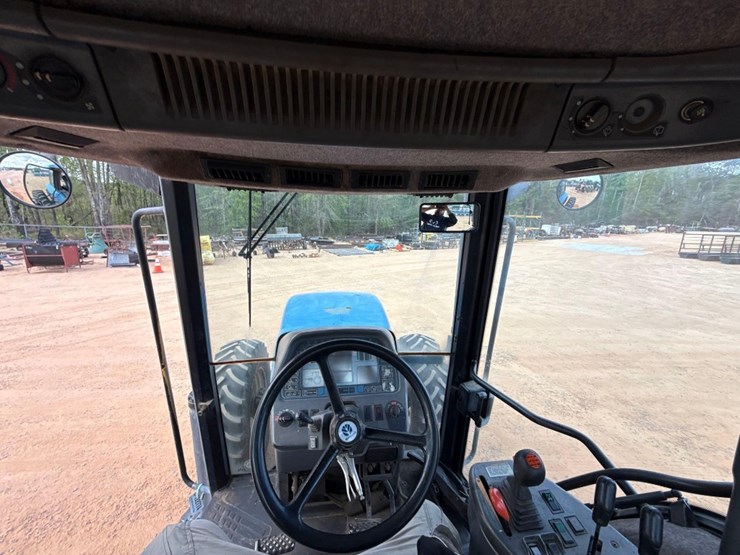 new-holland-8870-image-26