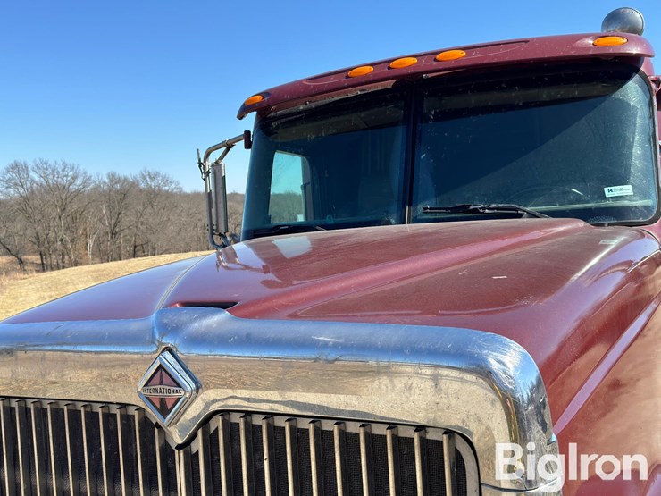 2004-international-9900i-image-10