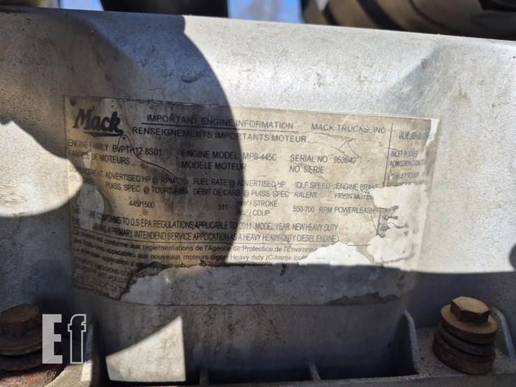 2012-mack-pinnacle-cxu613-image-22