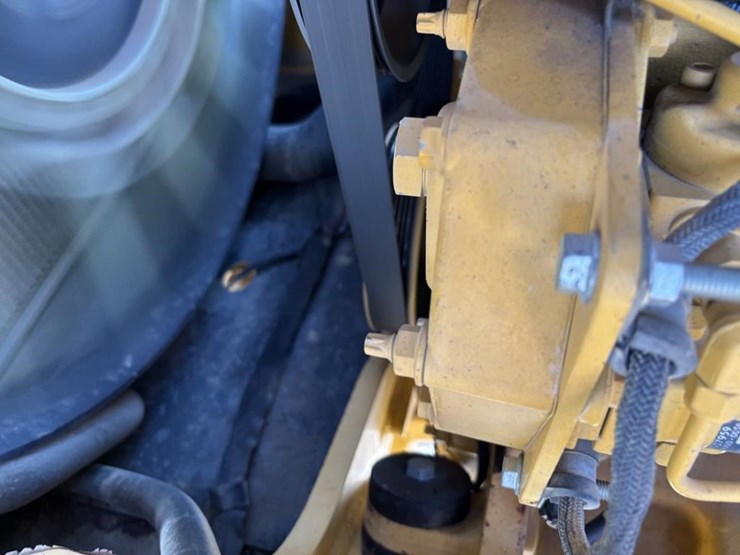 2018-deere-210lep-image-57