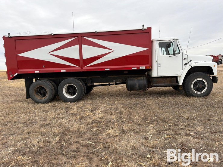 1979-international-1854-t/a-grain-truck-w/2011-crysteel-box-image-4