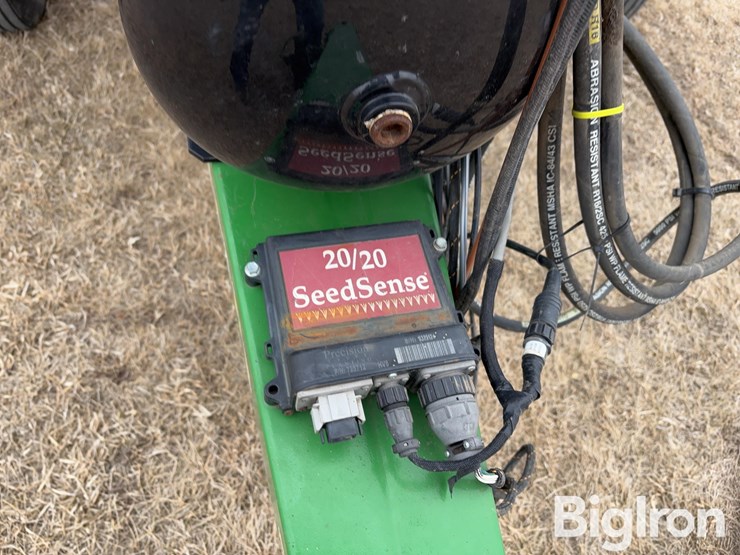 john-deere-7000-image-12