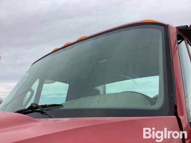 2012-international-prostar-image-12