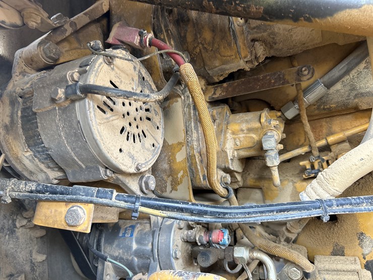 caterpillar-980g-image-40