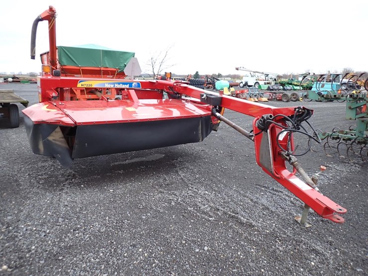 2016-new-holland-h7220-image-1