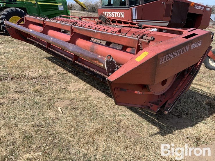 hesston-6550-image-9